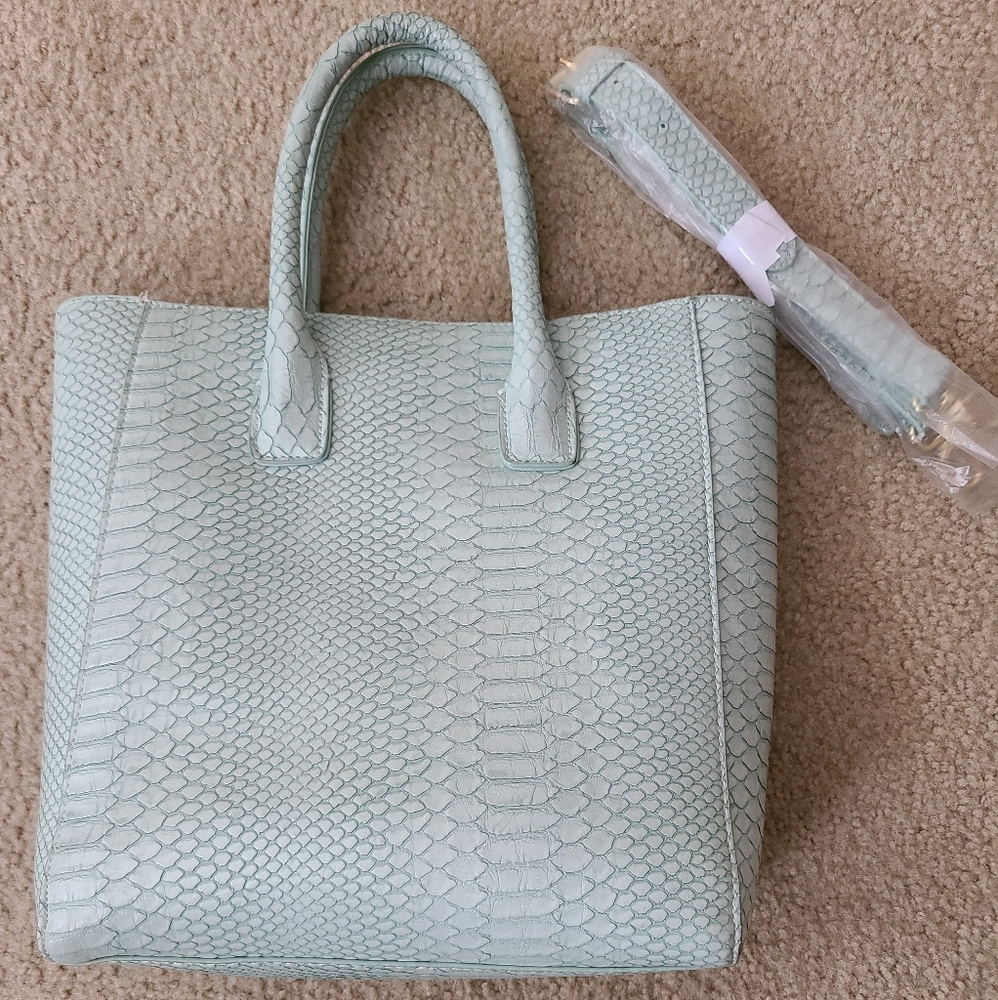 Purse - Picture 4 of 5